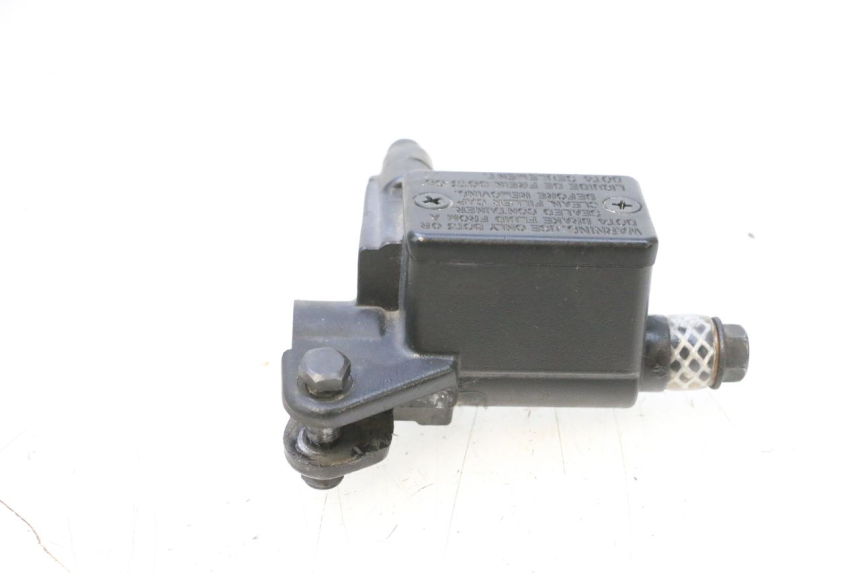 photo de VOORREMHOOFDREMSILINDER PEUGEOT KISBEE 4T 50 (2018 - 2022) - Detail van het onderdeel