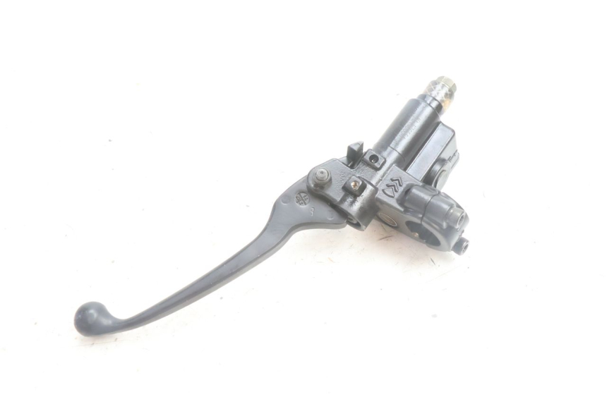 photo de VOORREM HOOFDREMSILINDER PEUGEOT KISBEE 4T 50 (2010 - 2017) - Bevestigingspunten