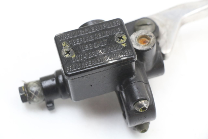 photo de VOORREMHOOFDREMSILINDER PIAGGIO LIBERTY 4T 50 (2018 - 2021) - Overzicht