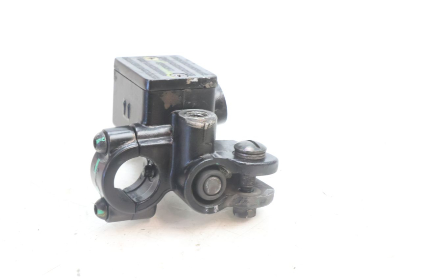 photo de VOORREMHOOFDREMSILINDER PIAGGIO LIBERTY IGET 4T 50 (2021 - 2025) - Zoom op gebruiksstaat