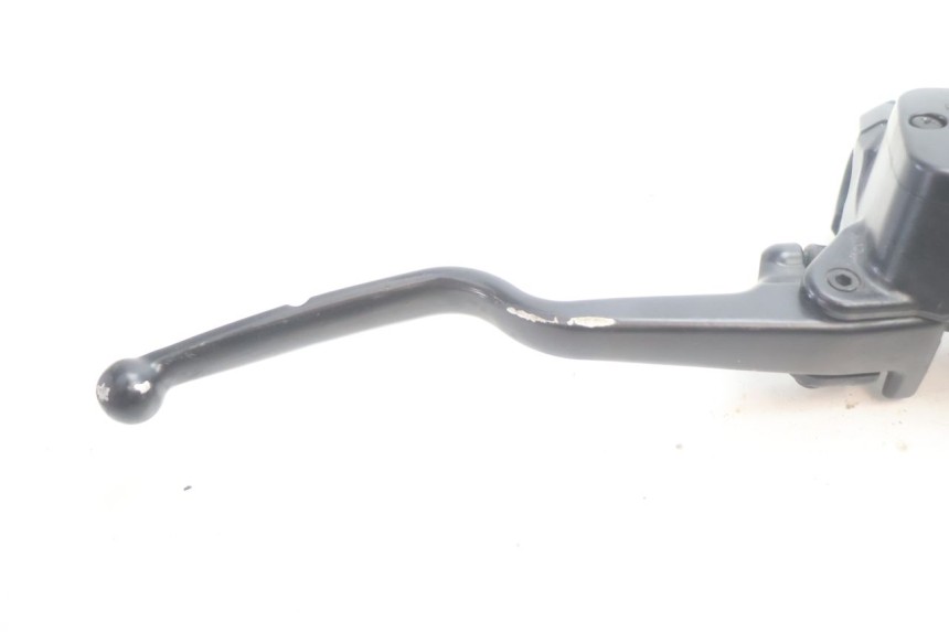 photo de VOORSTE HOOFDREMMER PIAGGIO MP3 HPE 530 (2022 - 2026) - Overzicht