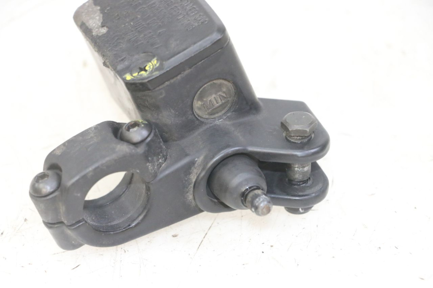 photo de VOORREM HOOFDREMSILINDER PIAGGIO MP3 LT 300 (2010 - 2016) - Andere kijkhoek