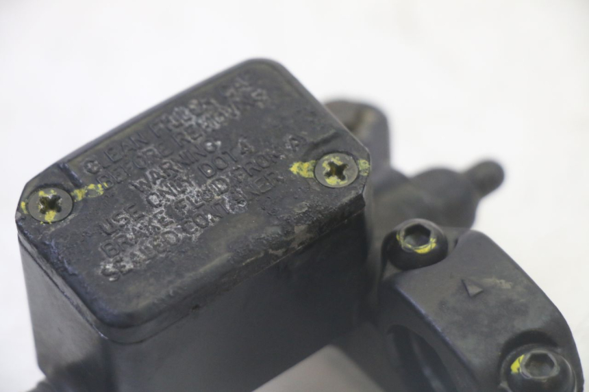 photo de VOORREM HOOFDREMSILINDER PIAGGIO MP3 LT 300 (2010 - 2016) - Zoom op gebruiksstaat