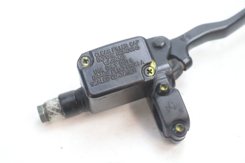 photo de VOORREM HOOFDREMSILINDER PIAGGIO MP3 LT 300 (2010 - 2016) - Detail van het onderdeel