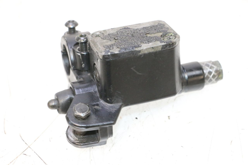 photo de VOORREMHOOFDREMSILINDER PIAGGIO MP3 RL 250 (2006 - 2010) - Hoofdaanzicht