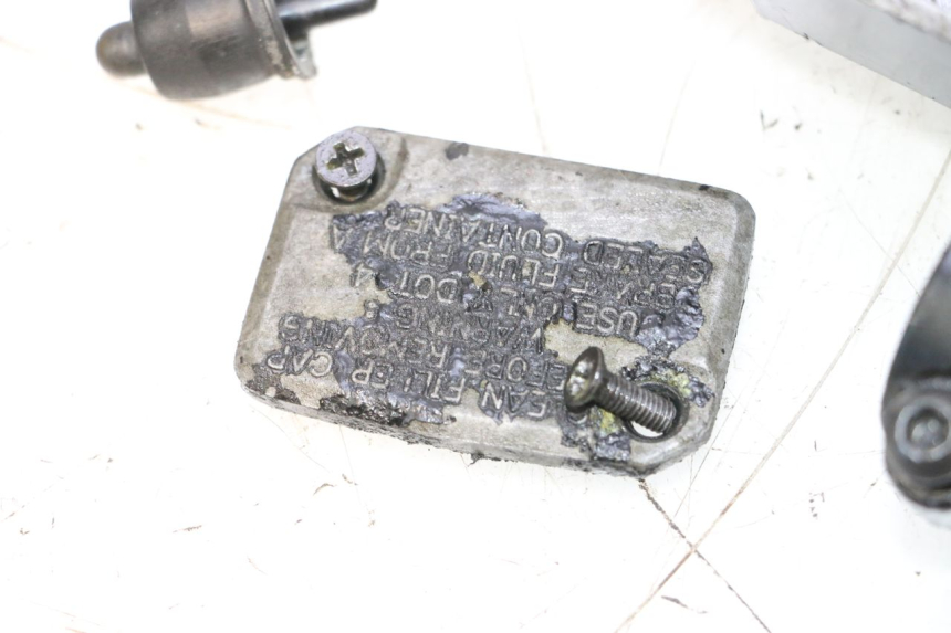 photo de VOORREMHOOFDREMSILINDER PIAGGIO MP3 RL 250 (2006 - 2010) - Gecontroleerd onderdeel