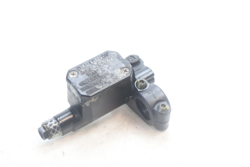 photo de VOORREM HOOFDREMSILINDER PIAGGIO MP3 500 (2016 - 2018) - Zoom op gebruiksstaat