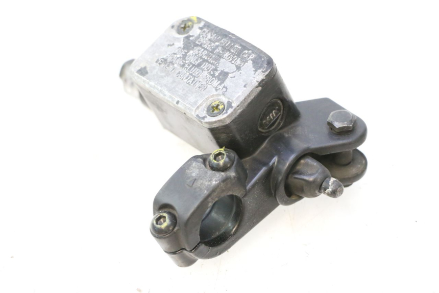 photo de VOORREMHOOFDREMSILINDER PIAGGIO MP3 500 (2011 - 2015) - Technische close-up