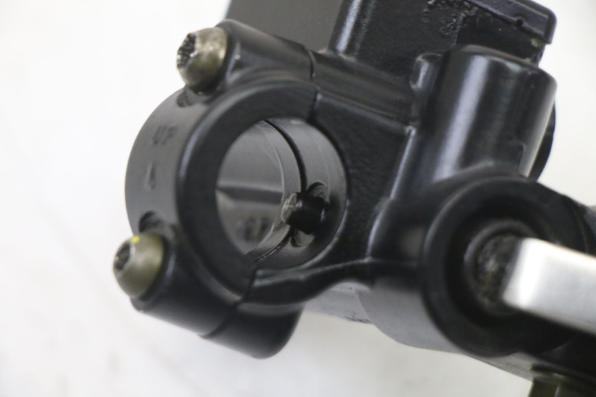 photo de VOORREMHOOFDREMSILINDER PIAGGIO NRG POWER PUREJET 50 (2018 - 2021) - Staat van het oppervlak