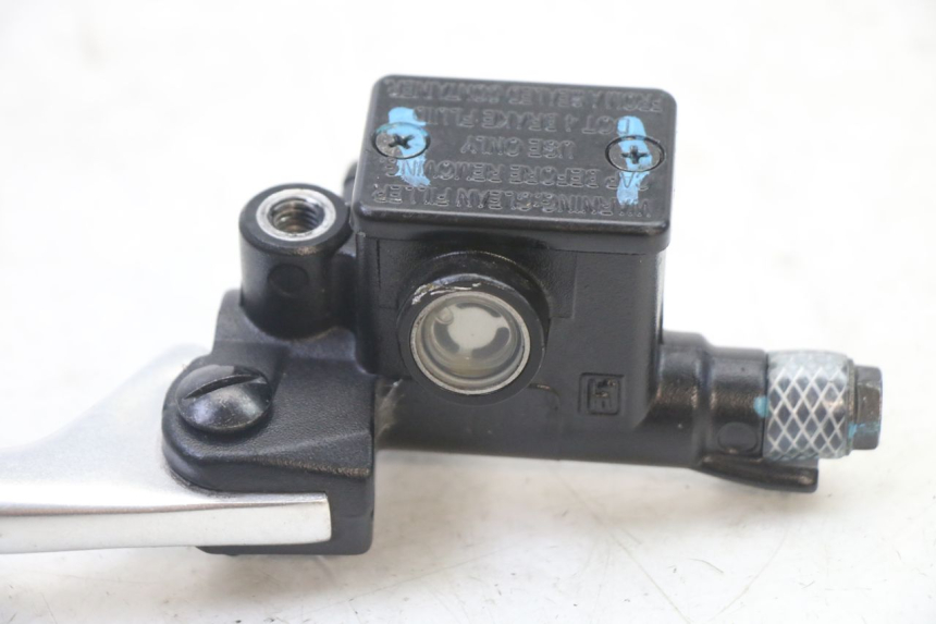 photo de VOORREMHOOFDREMSILINDER PIAGGIO NRG POWER PUREJET 50 (2018 - 2021) - Detail van het onderdeel