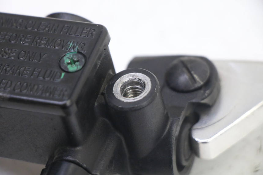 photo de VOORREMHOOFDREMSILINDER PIAGGIO NRG POWER PUREJET 50 (2018 - 2021) - Andere kijkhoek