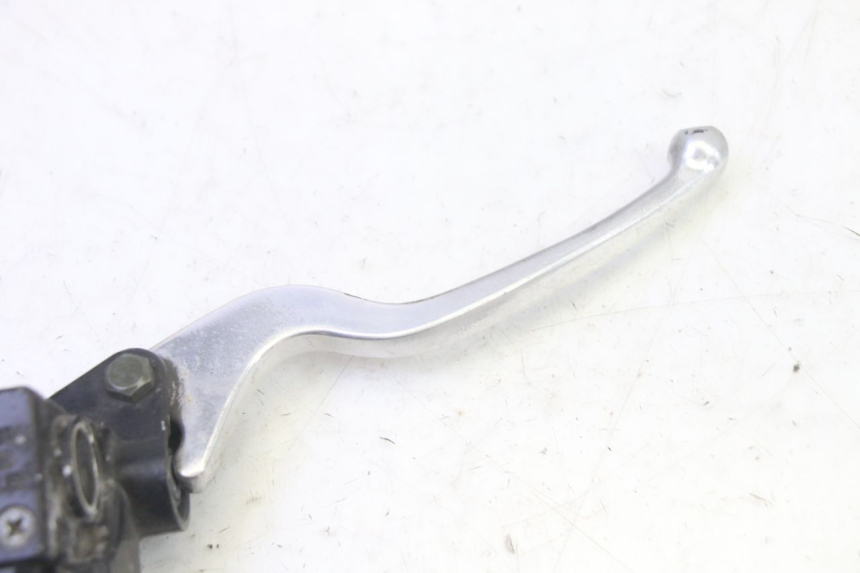 photo de VOORREMHOOFDREMSILINDER SYM ORBIT III 3 4T 50 (2021 - 2025) - Zoom op gebruiksstaat