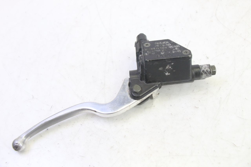 photo de VOORREMHOOFDREMSILINDER SYM ORBIT III 3 4T 50 (2021 - 2025) - Andere kijkhoek