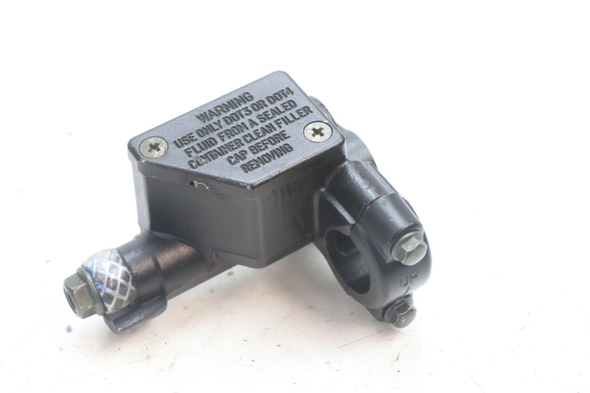 photo de VOORREMHOOFDREMSILINDER SYM ORBIT III 3 4T 50 (2021 - 2025) - Detail van het onderdeel