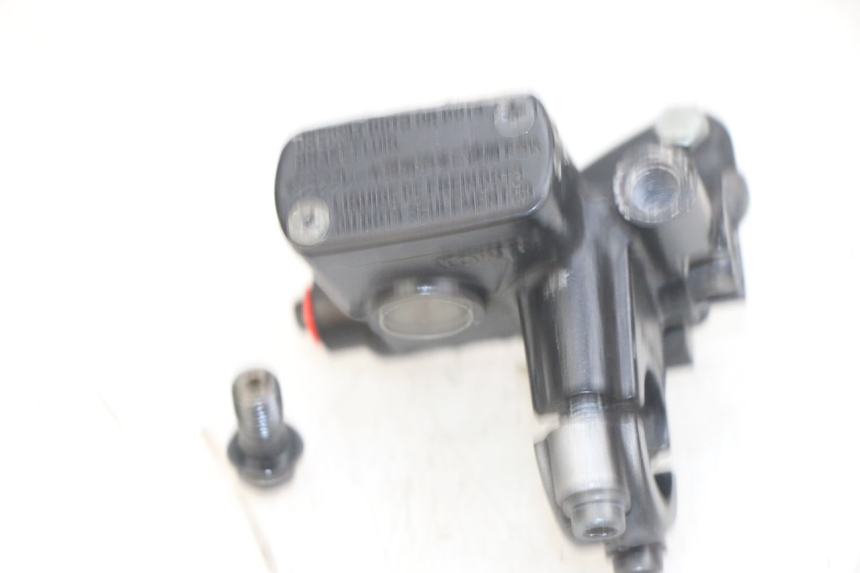 photo de VOORREMHOOFDREMSILINDER HONDA PCX (JF28) 125 (2009 - 2011) - Technische close-up