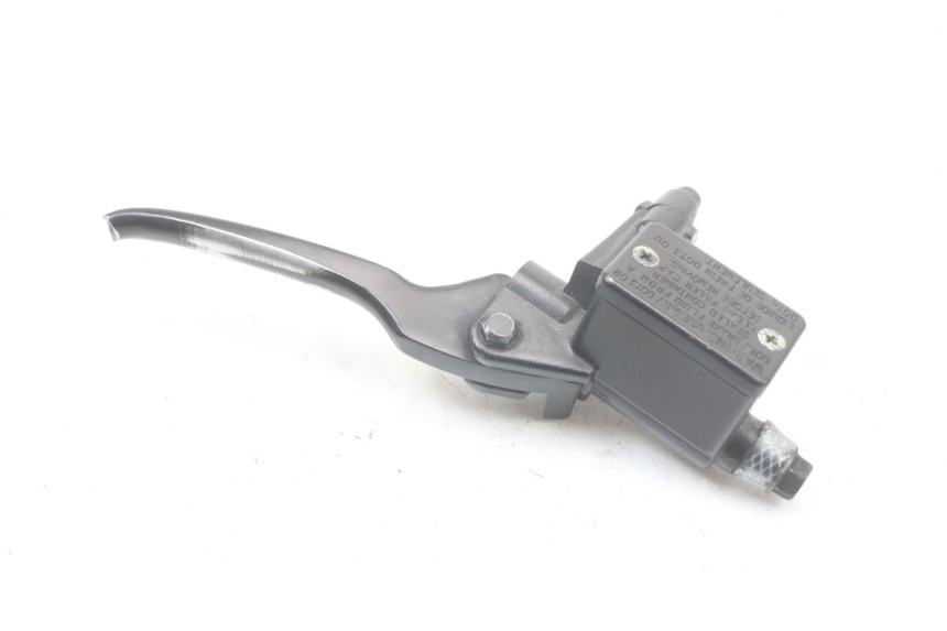 photo de VOORREM HOOFDREMSILINDER PEUGEOT STREETZONE 4T 50 (2018 - 2023) - Technische close-up