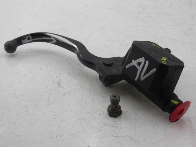 photo de VOORREM HOOFDREMSILINDER PIAGGIO XEVO - X EVO 125 (2010 - 2015) - Hoofdaanzicht