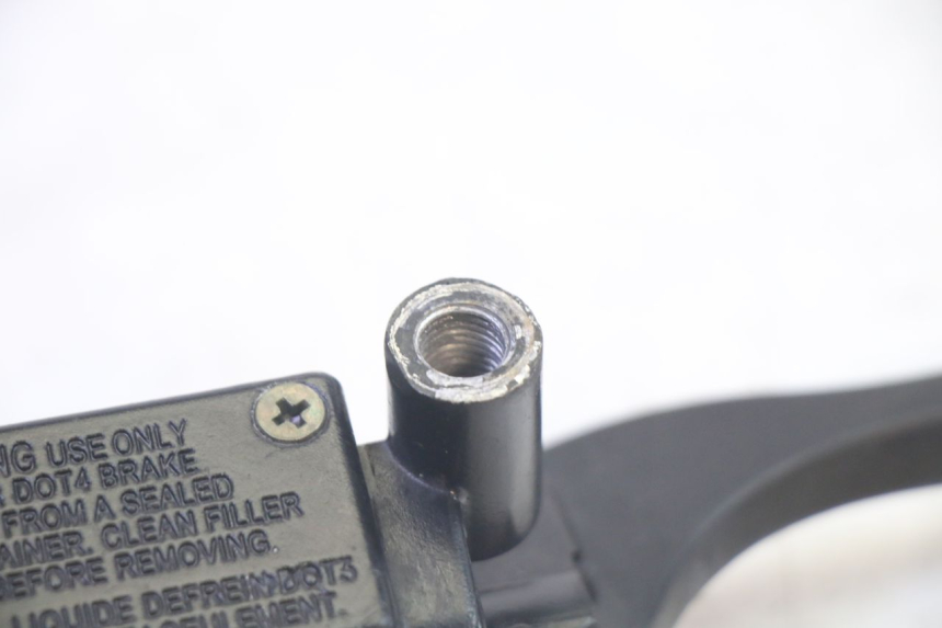 photo de VOORREMHOOFDREMSILINDER EFUN PUSA 1 - Zoom op gebruiksstaat