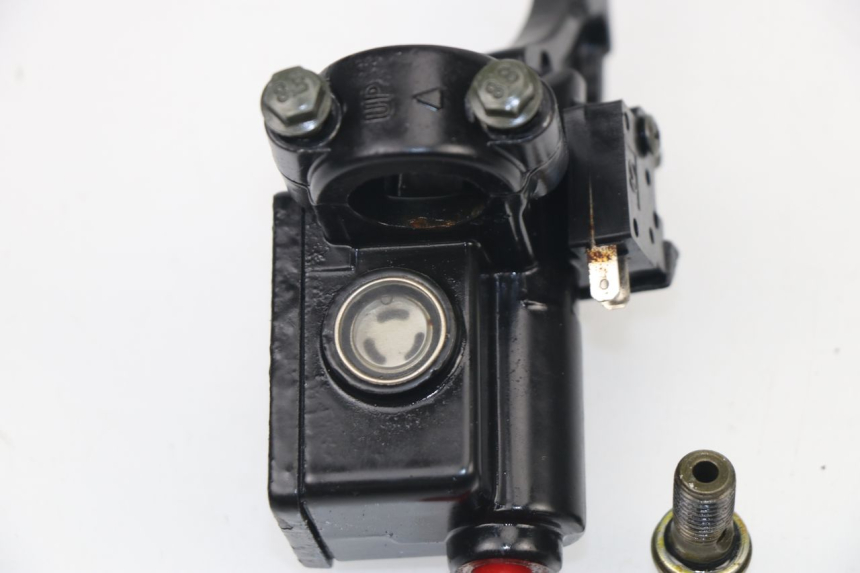 photo de VOORREMHOOFDREMSILINDER BHM REVENGER 50 (2009 - 2015) - Zoom op gebruiksstaat