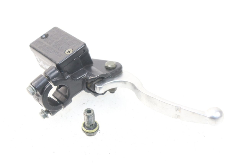 photo de VOORREM HOOFDREMSILINDER APOLLO RFZ 150 - Zoom op gebruiksstaat