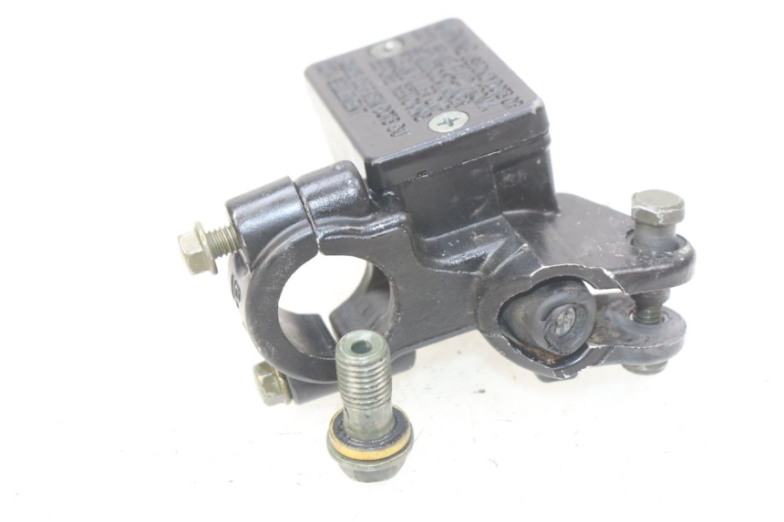 photo de VOORREMHOOFDREMSILINDER APOLLO RFZ 125 - Zoom op gebruiksstaat