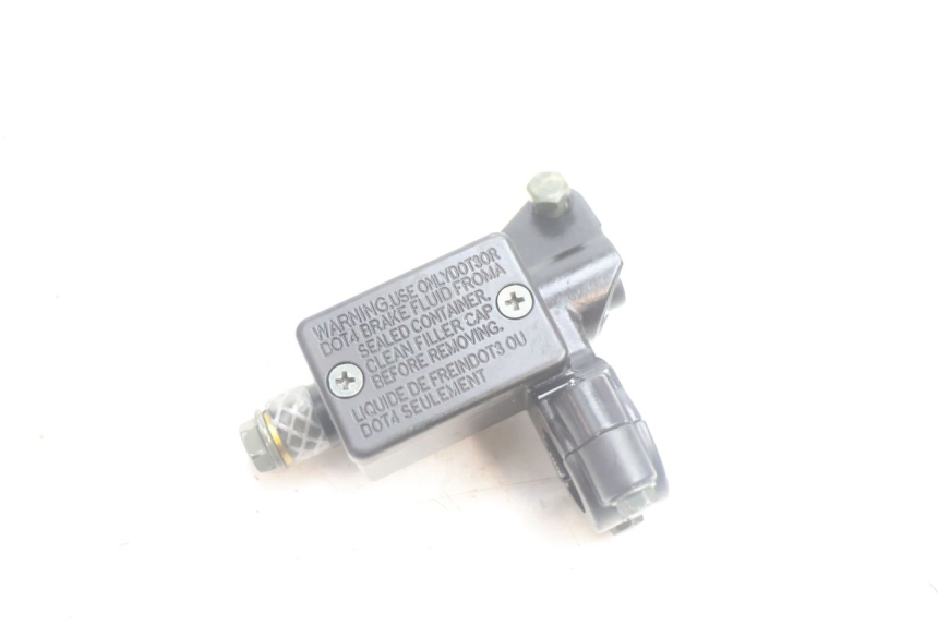 photo de VOORREM HOOFDREMSILINDER APOLLO RFZ 150 - Hoofdaanzicht