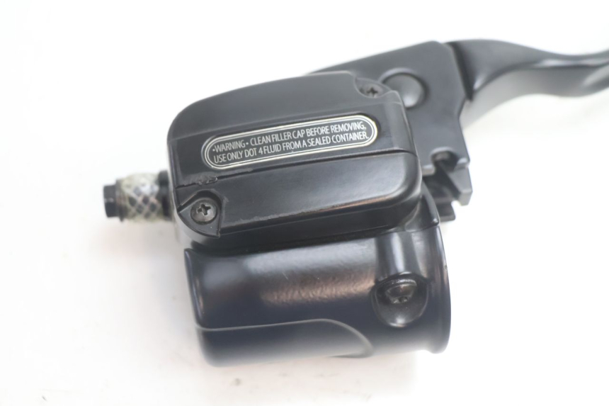 photo de VOORSTE HOOFDREMMER HARLEY DAVIDSON ROAD GLIDE FLTRXSE 1920 (2018 - 2022) - Detail van het onderdeel