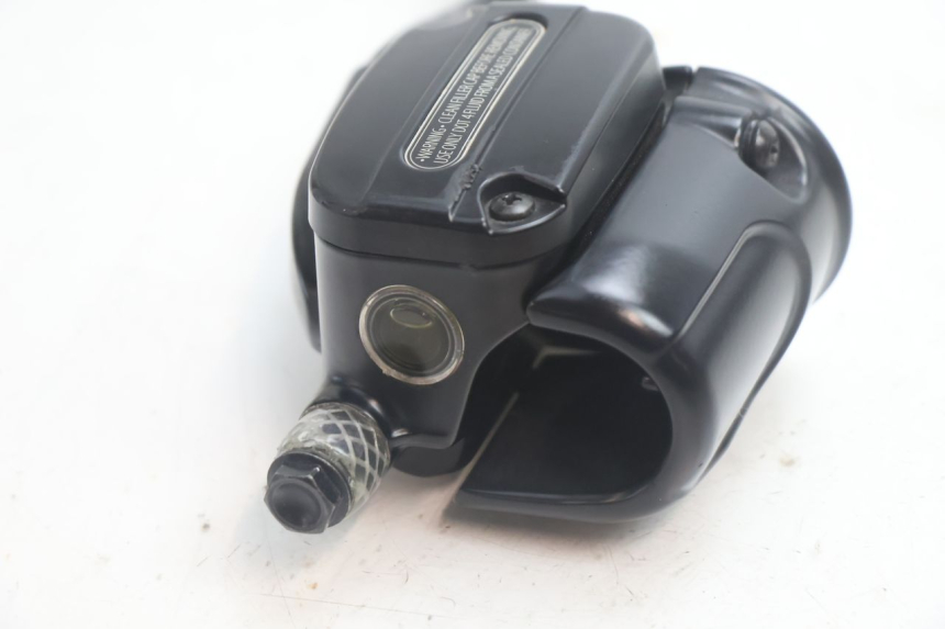 photo de VOORSTE HOOFDREMMER HARLEY DAVIDSON ROAD GLIDE FLTRXSE 1920 (2018 - 2022) - Staat van het oppervlak