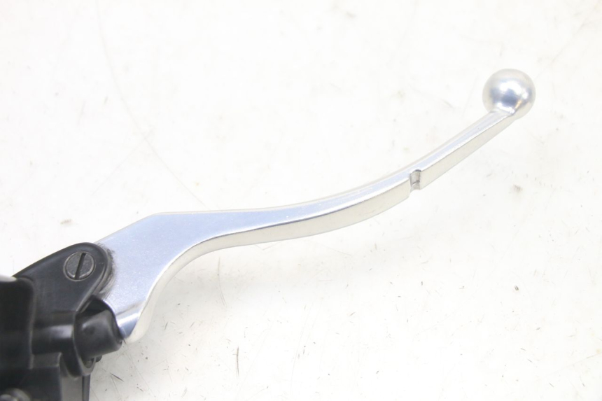 photo de VOORREMHOOFDREMSILINDER ROYAL ENFIELD HYMALAYAN 410 (2016 - 2023) - Andere kijkhoek