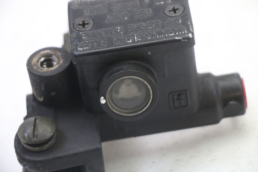 photo de VOORREMHOOFDREMSILINDER GILERA RUNNER SL 50 (2006 - 2009) - Technische close-up