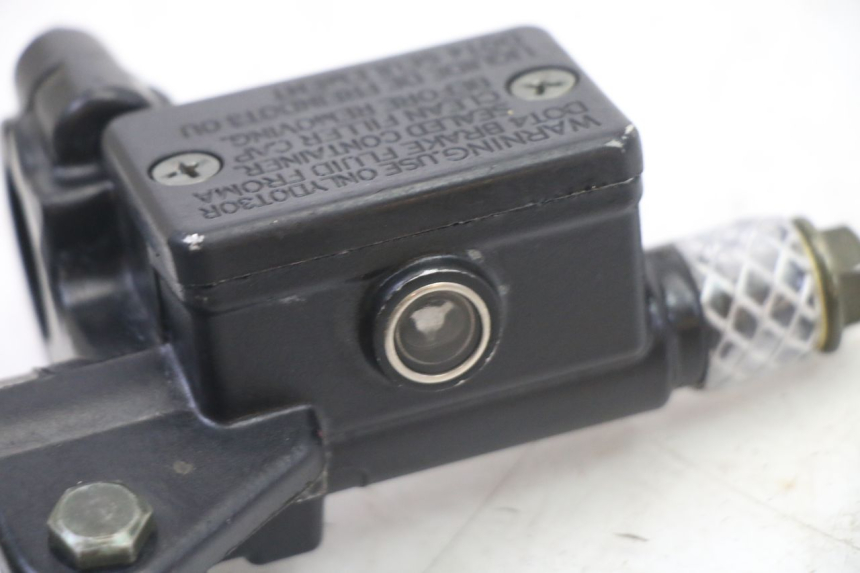 photo de VOORREMHOOFDREMSILINDER APOLLO RXF 125 - Detail van het onderdeel