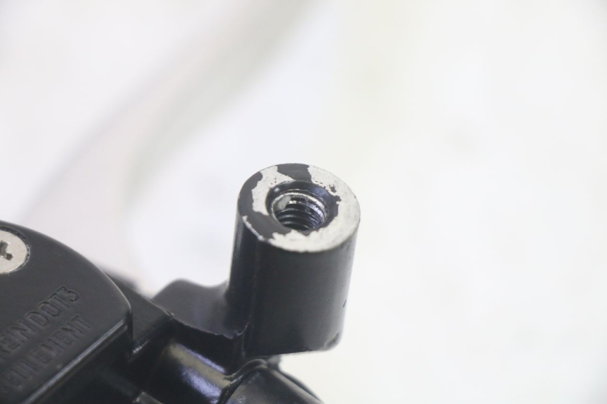 photo de VOORREM HOOFDREMSILINDER JM MOTORS SANTANA EVO 50 (2024 - 2026) - Bevestigingspunten