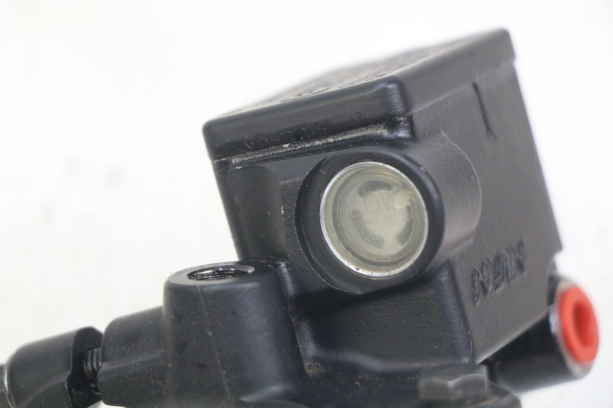 photo de VOORREM HOOFDREMSILINDER PEUGEOT SATELIS 125 (2010 - 2012) - Detail van het onderdeel