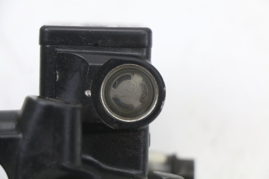 photo de VOORREM HOOFDREMSILINDER PEUGEOT SATELIS 125 (2010 - 2012) - Technische close-up