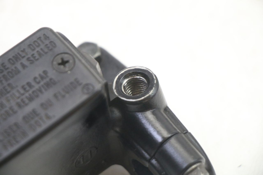 photo de VOORREM HOOFDREMSILINDER PEUGEOT SATELIS 125 (2013 - 2018) - Zoom op gebruiksstaat