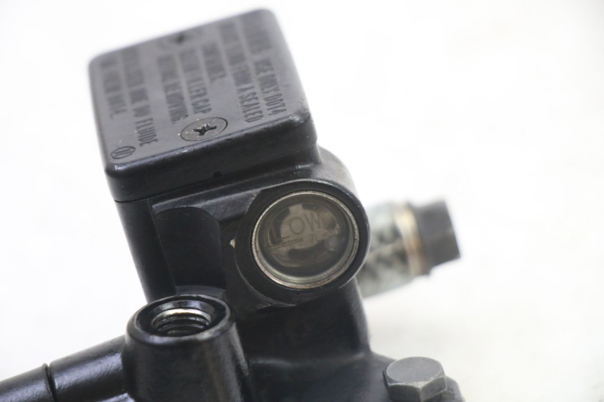 photo de VOORREM HOOFDREMSILINDER PEUGEOT SATELIS 125 (2013 - 2018) - Overzicht