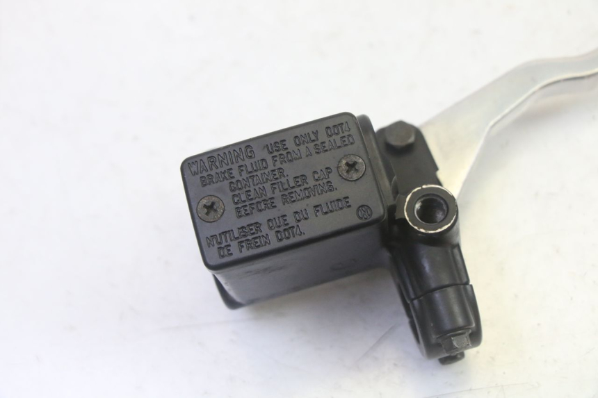 photo de VOORREM HOOFDREMSILINDER PEUGEOT SATELIS 125 (2010 - 2012) - Detail van het onderdeel