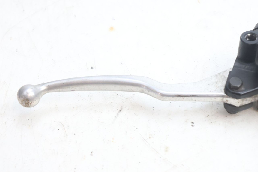 photo de VOORREMHOOFDREMSILINDER PEUGEOT SATELIS 125 (2006 - 2009) - Bevestigingspunten