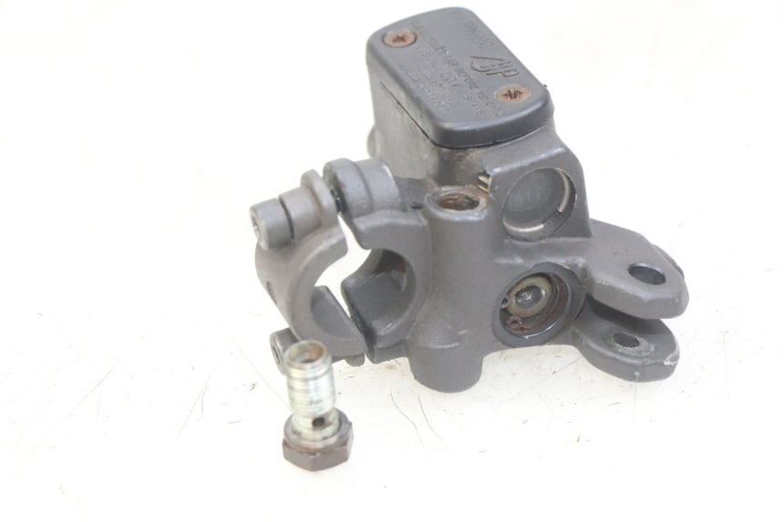 photo de VOORREMHOOFDREMSILINDER GAS-GAS SM ROOKIE 50 (2001 - 2005) - Andere kijkhoek