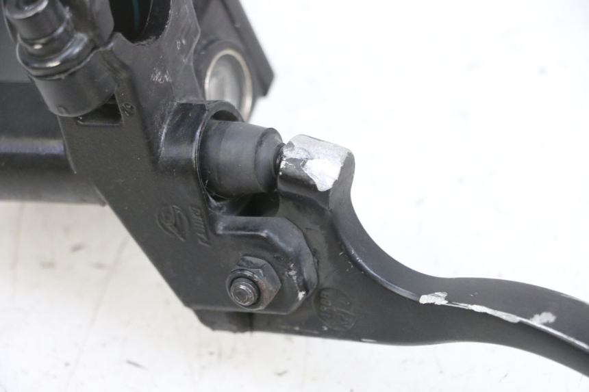 photo de VOORREM HOOFDREMSILINDER PEUGEOT SPEEDFIGHT 4 4T EFI 50 (2021 - 2025) - Technische close-up