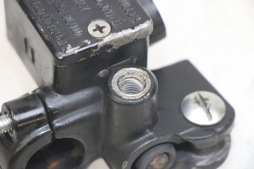 photo de VOORREM HOOFDREMSILINDER APRILIA SR 2T 50 (2012 - 2017) - Zoom op gebruiksstaat