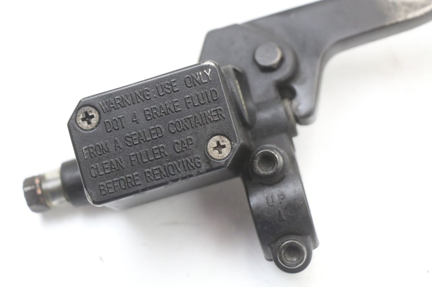 photo de VOORREMHOOFDREMSILINDER APRILIA SR CARB LC 2T 50 (2004 - 2012) - Andere kijkhoek