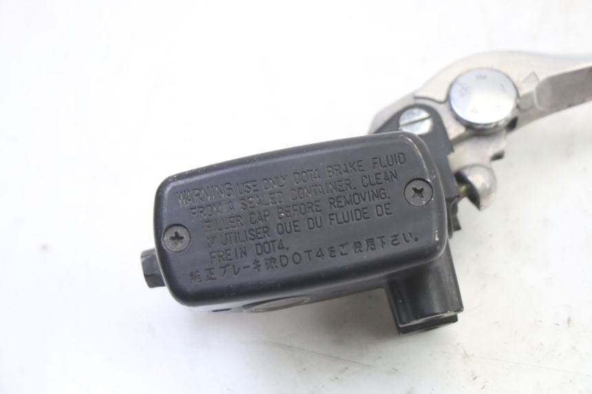 photo de VOORREM HOOFDREMSILINDER HONDA ST PAN EUROPEAN 1300 (2002 - 2013) - Detail van het onderdeel