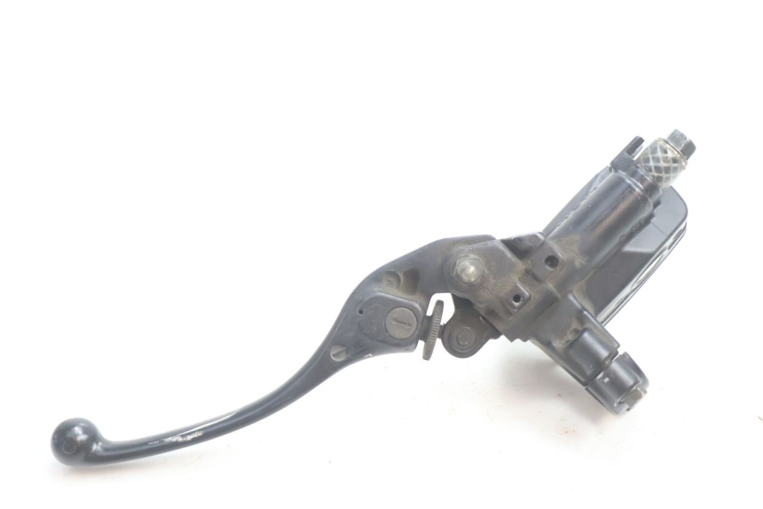 photo de VOORSTE HOOFDREMMEESTER HONDA ST PAN EUROPEAN 1100 (1990 - 2002) - Bevestigingspunten