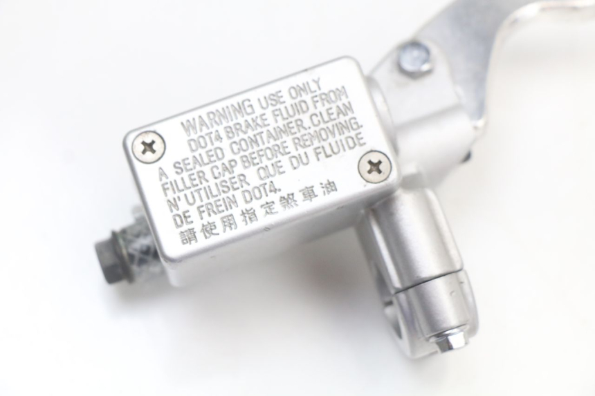 photo de VOORREMHOOFDREMSILINDER KYMCO SUPER 8 4T 50 (2018 - 2020) - Andere kijkhoek