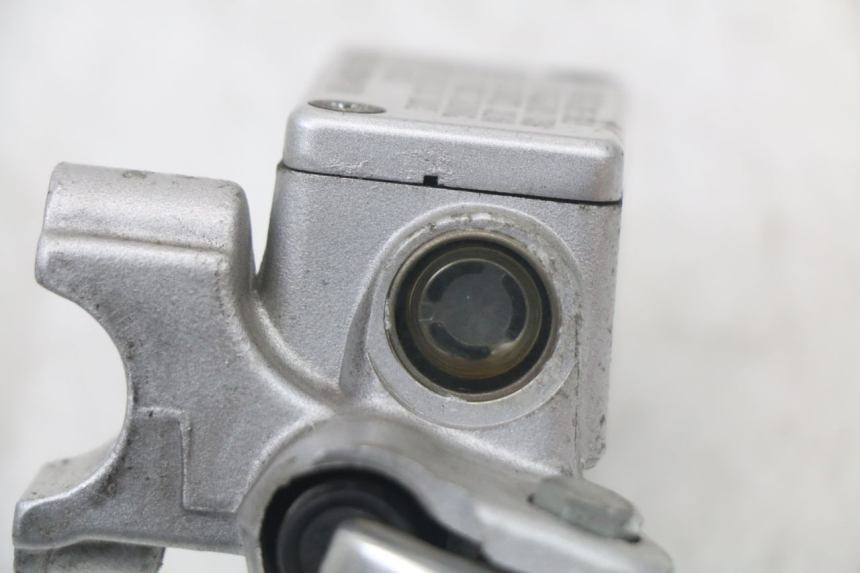 photo de VOORREM HOOFDREMSILINDER KYMCO SUPER 8 125 (2008 - 2015) - Overzicht