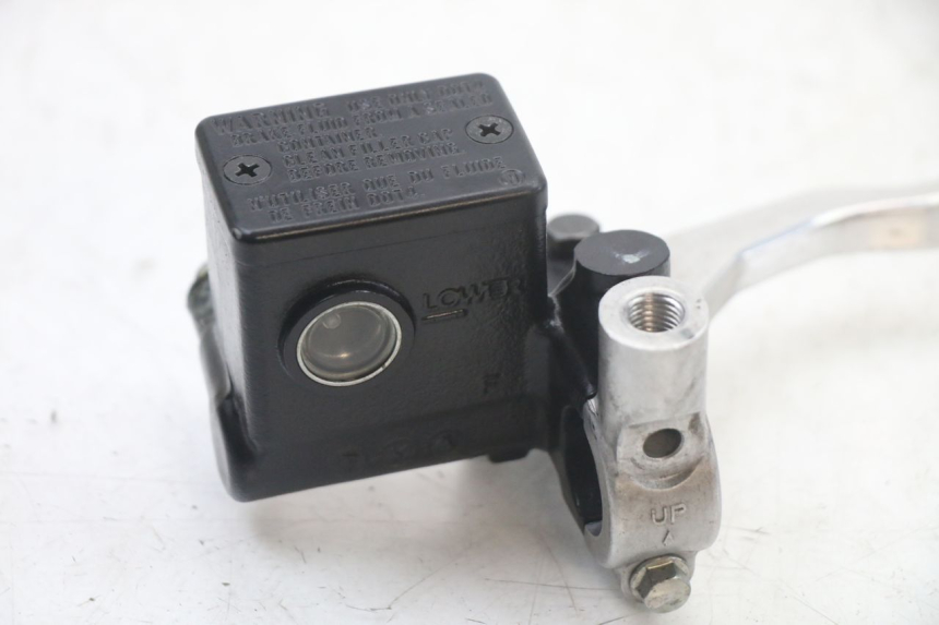 photo de VOORREM HOOFDREMSILINDER SUZUKI BURGMAN 125 (2018 - 2021) - Zoom op gebruiksstaat