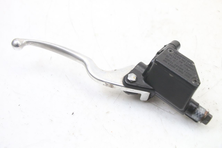 photo de VOORREM HOOFDREMSILINDER SYM FIDDLE 3 III 125 (2014 - 2020) - Andere kijkhoek