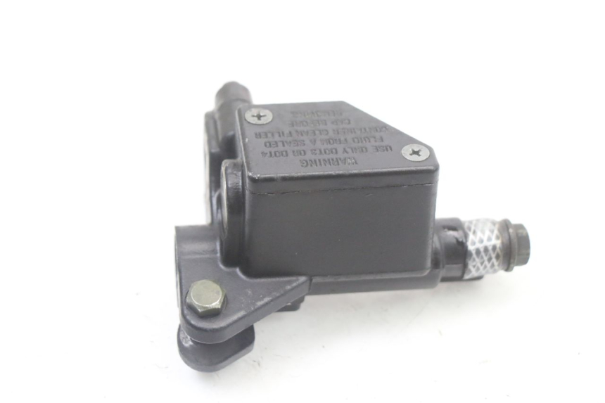 photo de VOORREM HOOFDREMSILINDER SYM ORBIT 2 4T 50 (2008 - 2017) - Detail van het onderdeel