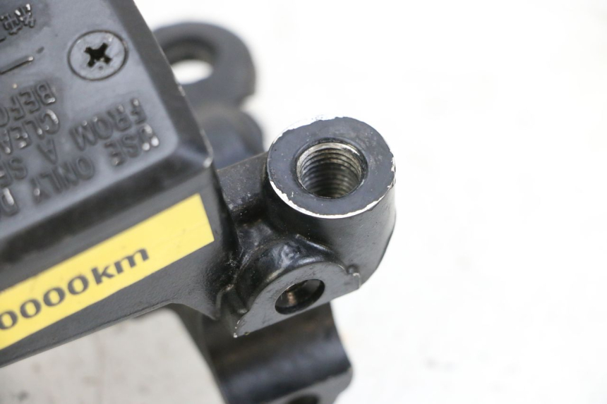 photo de VOORREM HOOFDREMSILINDER YAMAHA TDM ABS 900 (2002 - 2014) - Technische close-up